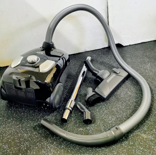 Aspirapolvere 750w potenza - di,